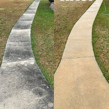 Sidewalk-and-Concrete-Cleaning-in-Beulah-Florida 1